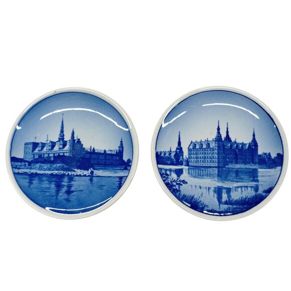 Royal Copenhagen Collector Mini Plates Delft Blue Wall Decor Denmark 3" set of 2 - Picture 1 of 4